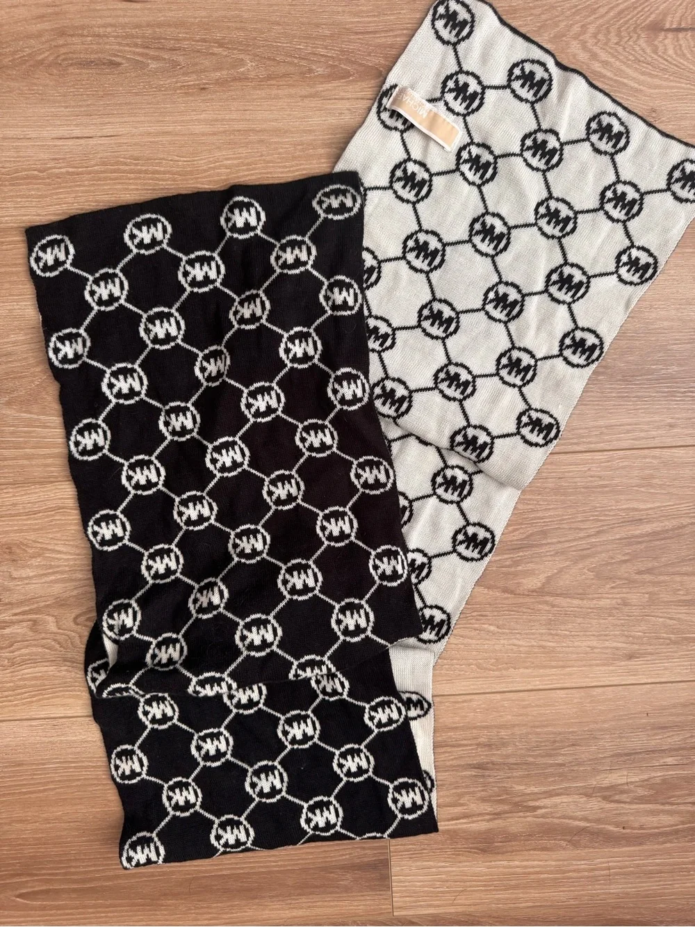 MICHAEL Michael Kors Vintage Monogram Reversible Knit Scarf in Black & Cream
